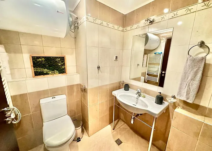 Platinum Apartment *